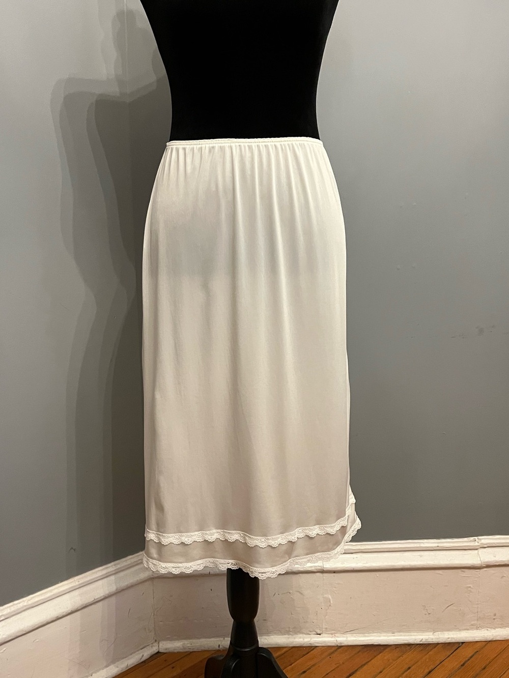 Vintage Ivory Nylon Slip, size M